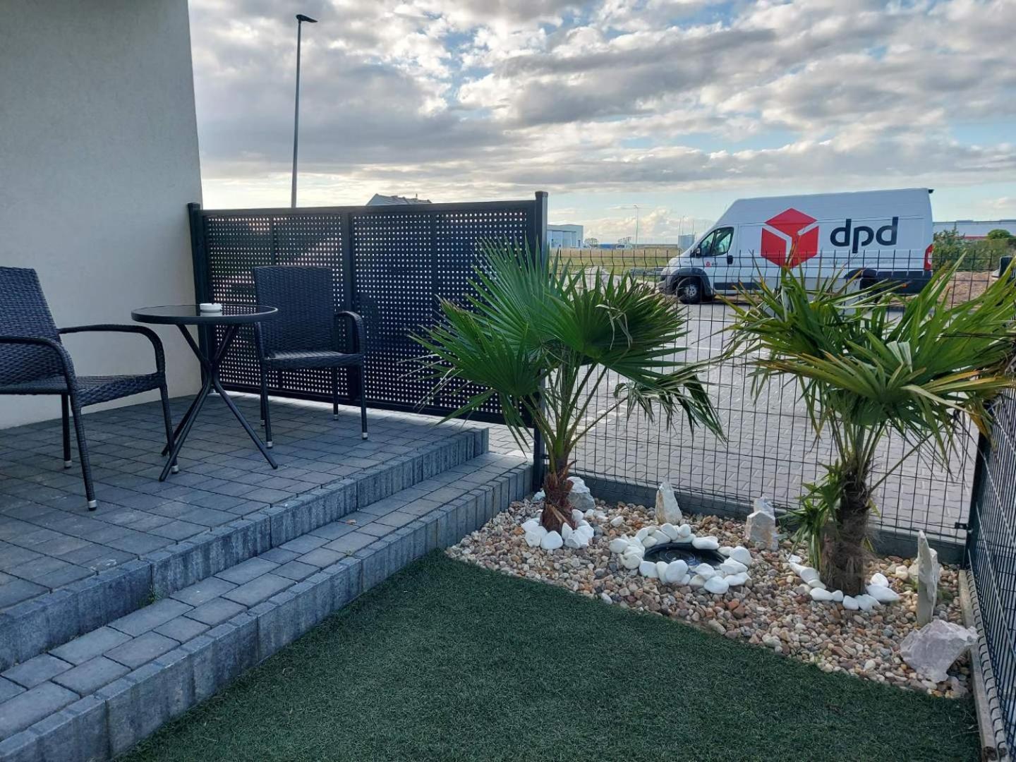 Apartament Sunset Leszno 莱什诺 外观 照片
